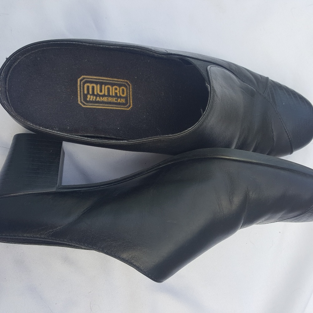 Munro Classically Styled Heels